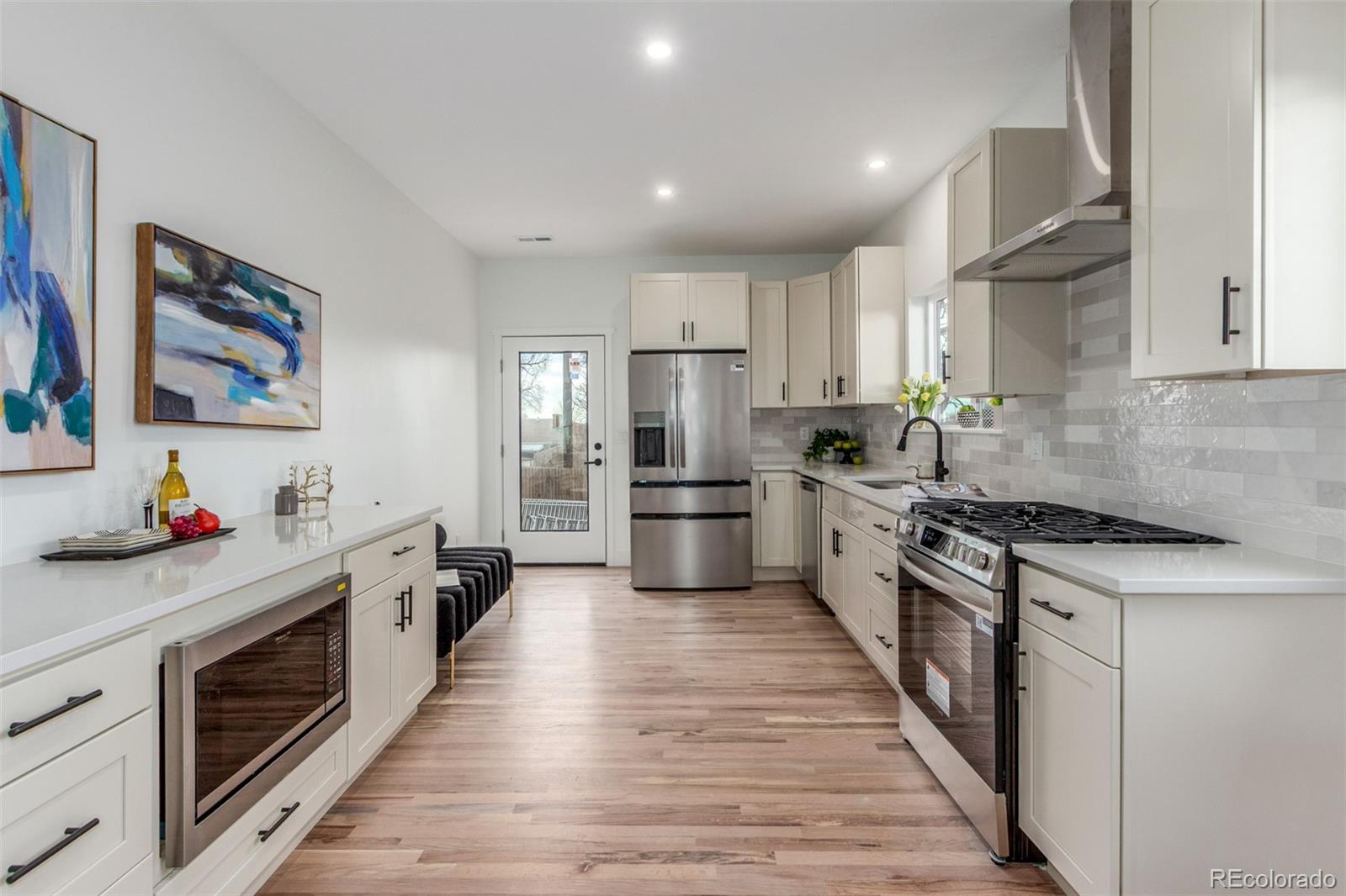 266 Stuart Street Denver, CO 80219 - Photo 4 of 28