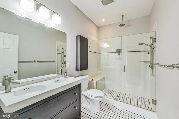 $4,375 | 627 Lamont Street Northwest, Washington, DC 20010
