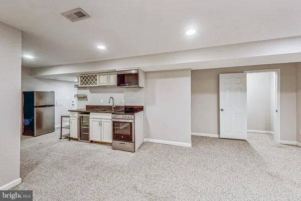 $4,375 | 627 Lamont Street Northwest, Washington, DC 20010