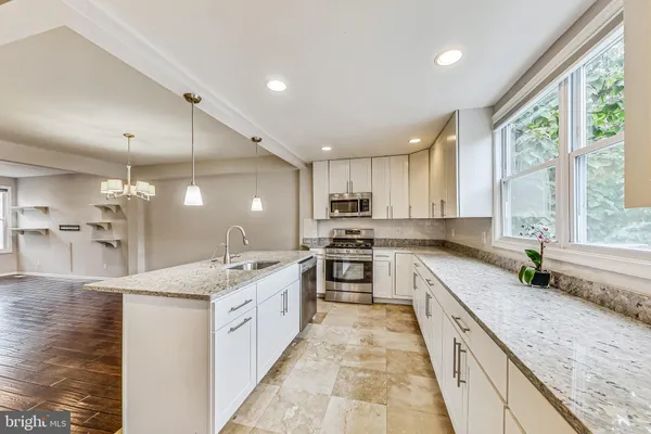 $4,375 | 627 Lamont Street Northwest, Washington, DC 20010