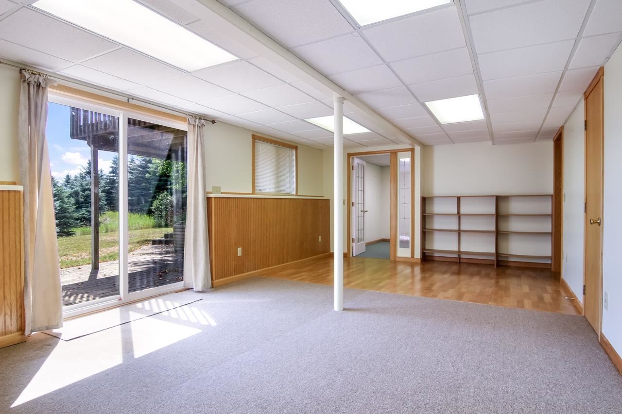 1174 Piccadilly Road Traverse City, MI 49685 - Photo 23 of 28 1903338-22.JPG