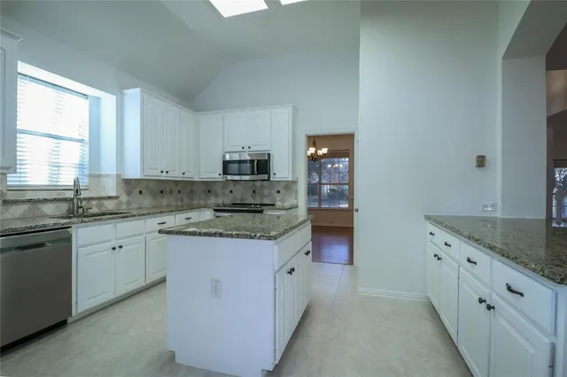 $3,200 | 504 Renfro Court, Irving, TX 75063