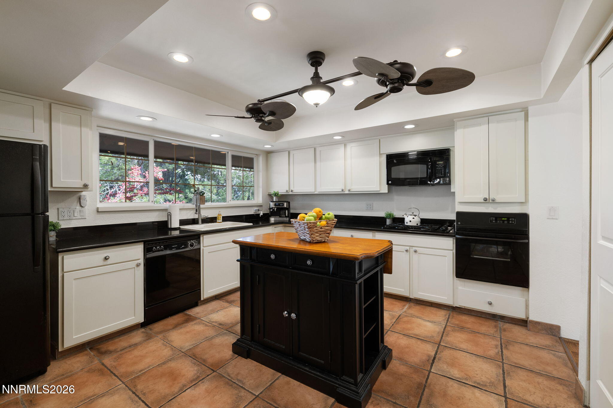 2915 Solari Drive Reno, NV 89509 - Photo 12 of 44 12-web-or-mls-2915 Solari-7