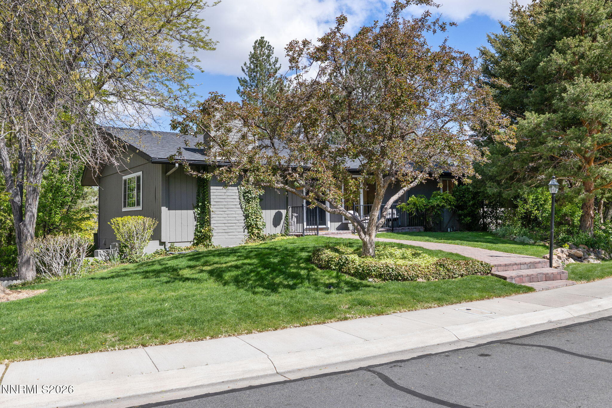 2915 Solari Drive Reno, NV 89509 - Photo 4 of 44 4-web-or-mls-2915 Solari-28