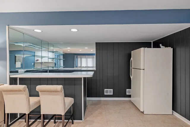 $335,000 | 15602 Violet Court, Unit 31, Orland Park, IL 60462