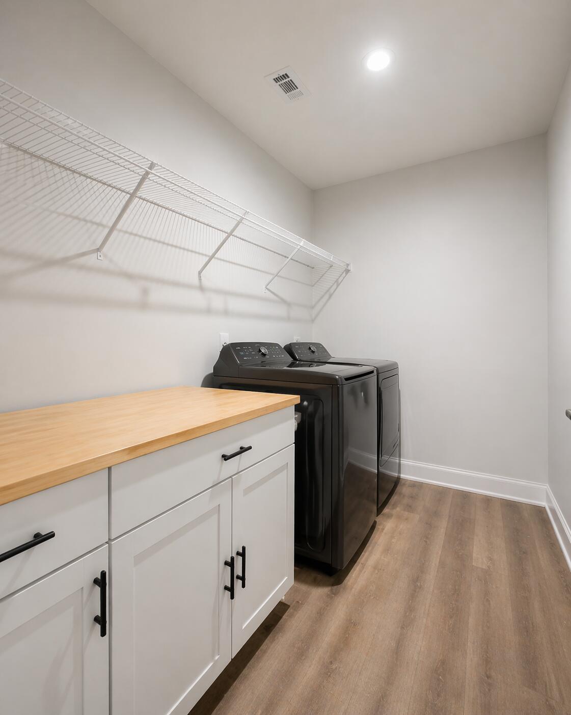 109 Ridgeway Circle Crestview, FL 32536 - Photo 6 of 18 a utility room with dryer and washer