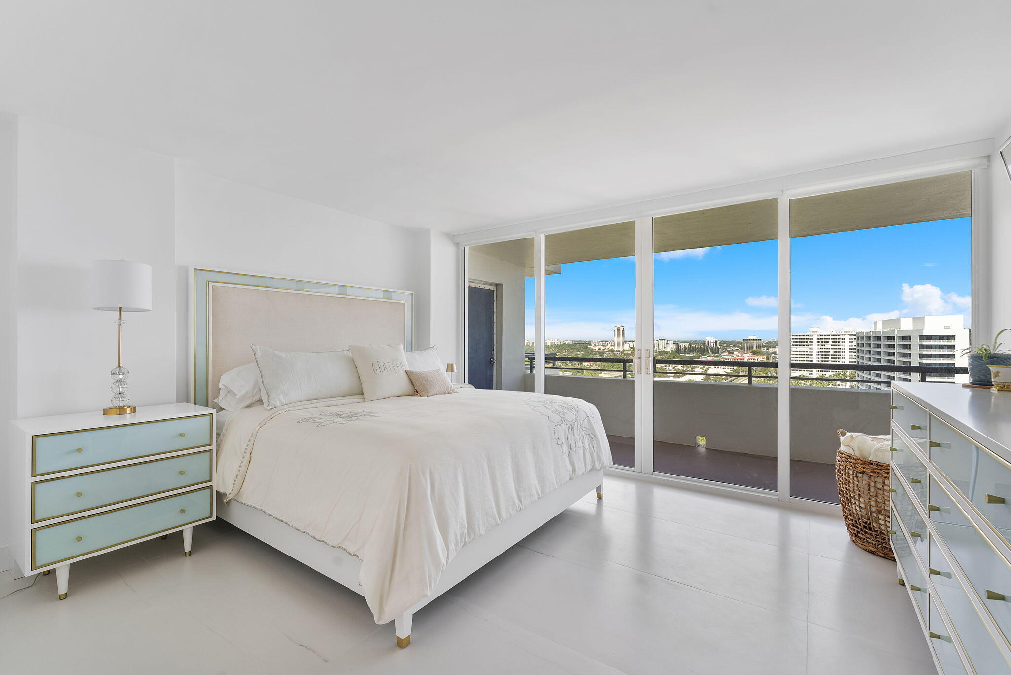 2000 South Ocean Boulevard, Unit 17G Boca Raton, FL 33432 - Photo 22 of 59 25-web-or-mls-DSC04029