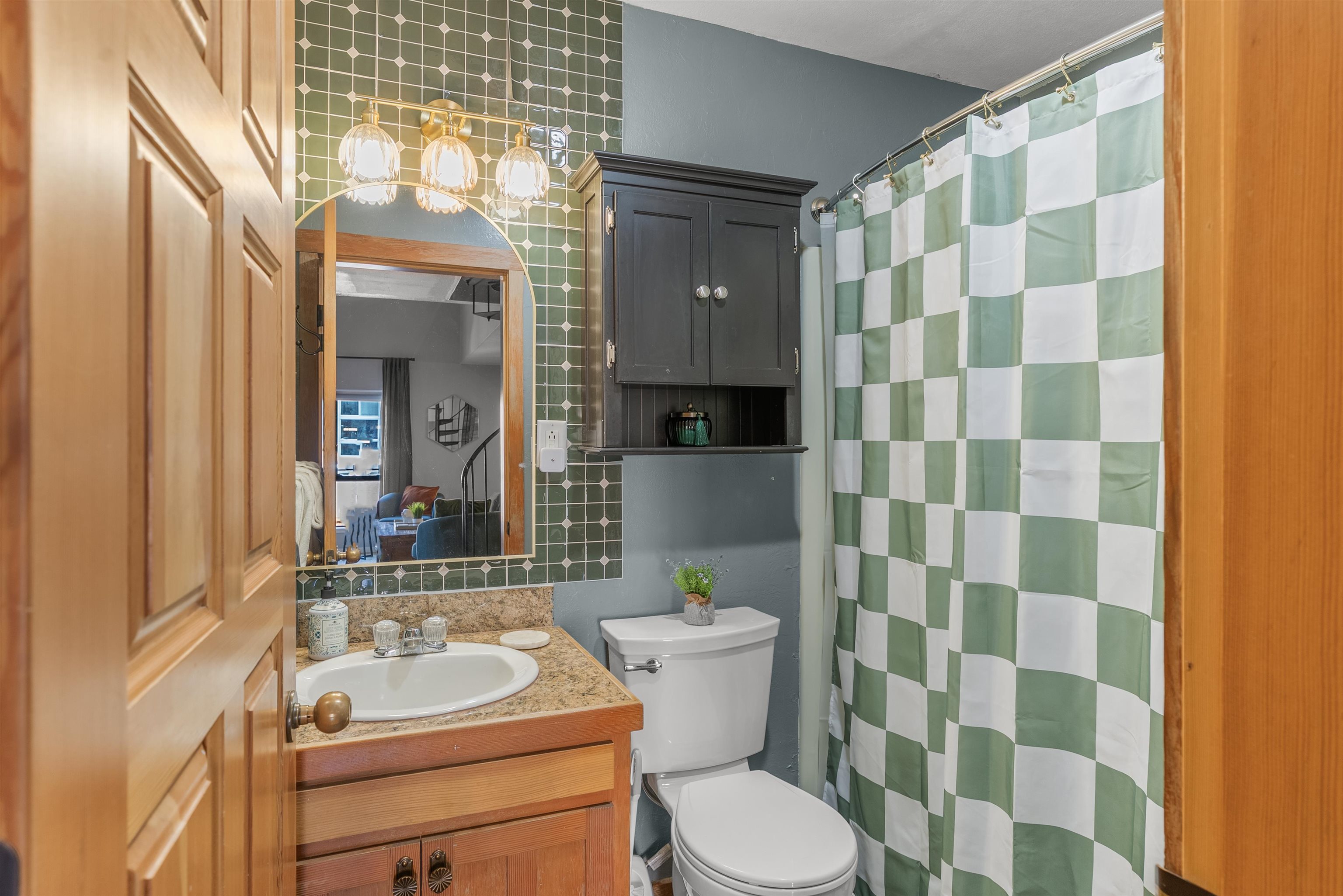 449 Sierra Manor Road, Unit 6 Mammoth Lakes, CA 93546 - Photo 18 of 43 Gallery Image 18