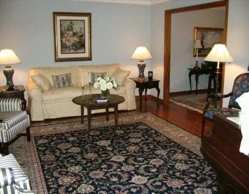 2278 Rochester Road Franklin Park, PA 15237 - Photo 2 of 8 Living Room.