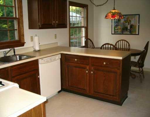 2278 Rochester Road Franklin Park, PA 15237 - Photo 5 of 8 Kitchen.