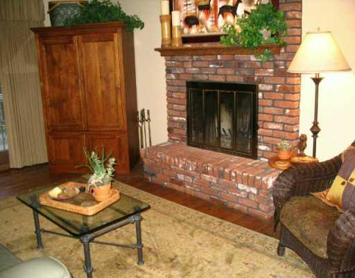 2278 Rochester Road Franklin Park, PA 15237 - Photo 6 of 8 Den/Family/Great Room.