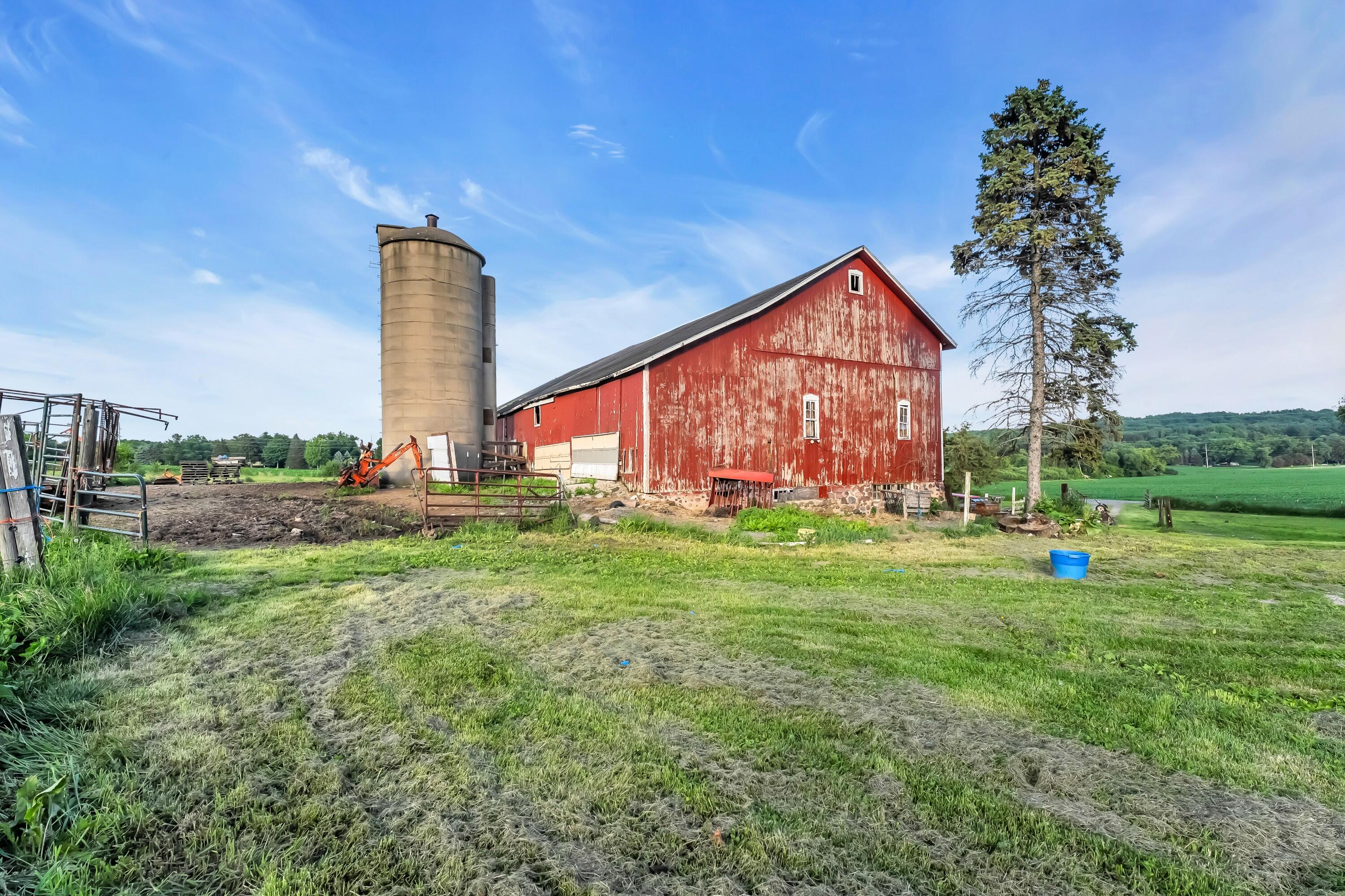 W2970 Springfield Road Geneva, WI 53121 - Photo 67 of 86 Photo (62)