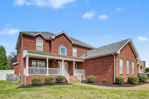 $680,000 | 107 Seven Springs Drive, Mount Juliet, TN 37122