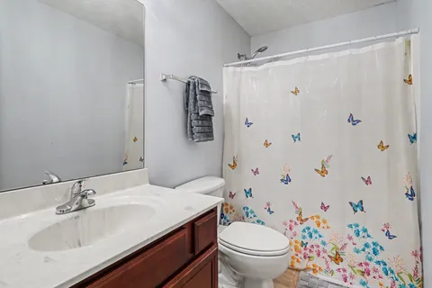 $690,000 | 107 Seven Springs Drive, Mount Juliet, TN 37122