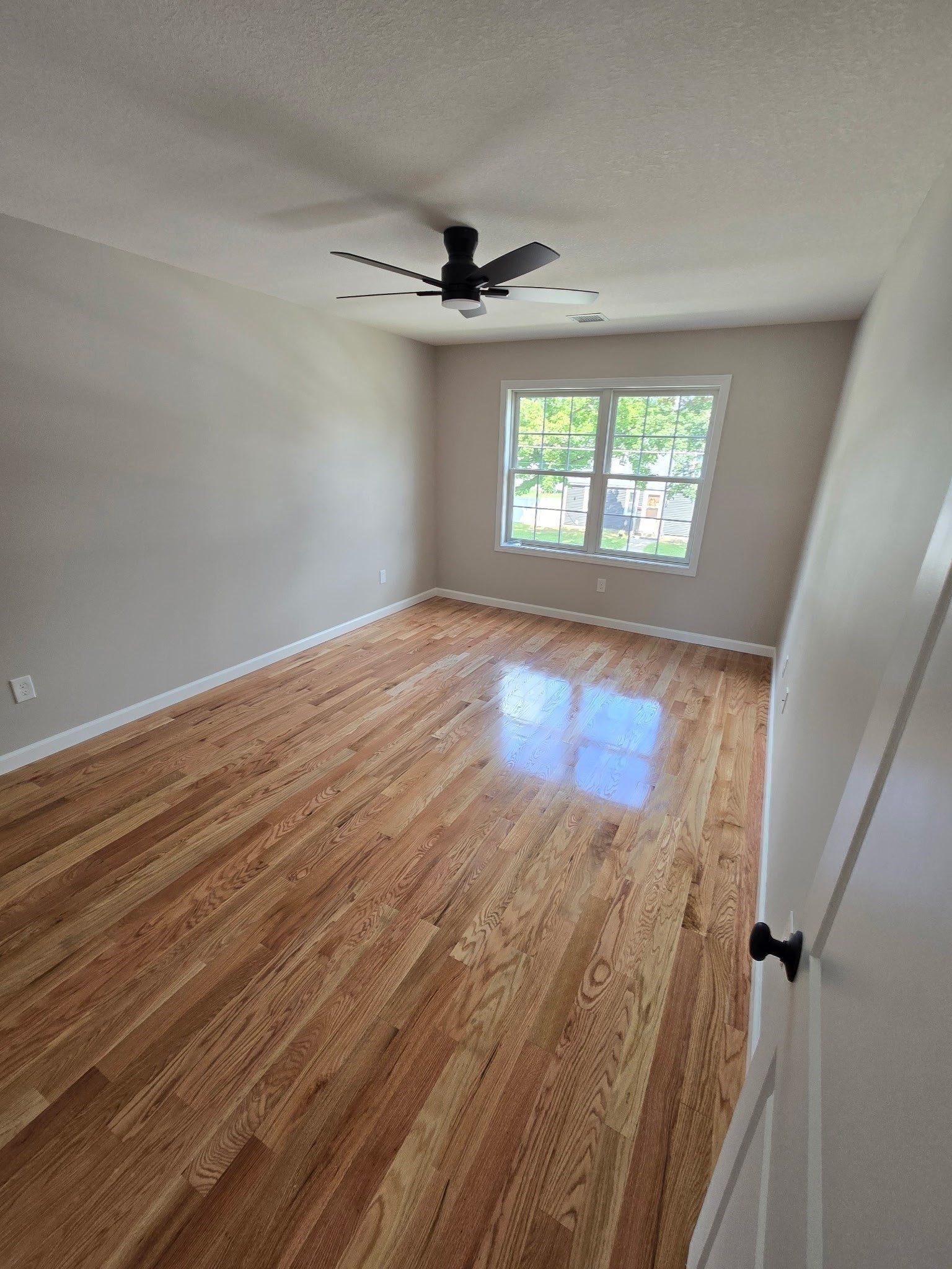 68 Homestead Avenue Springfield, MA 01151 - Photo 18 of 33 Gallery Image 18