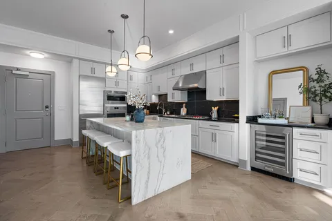 $699,900 | 1616 West End Avenue, Unit 2005, Nashville, TN 37203