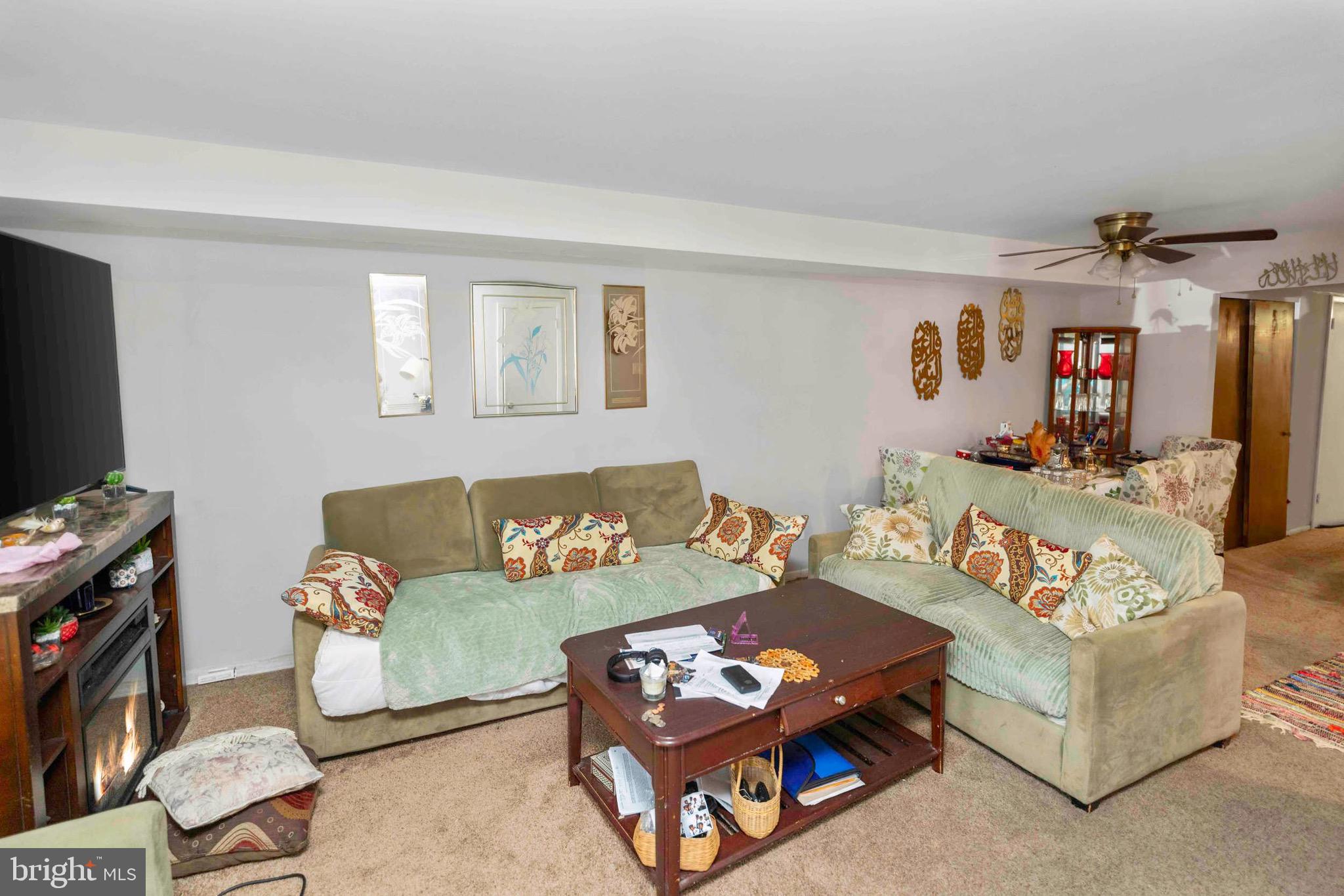 2162 Strahle Street Philadelphia, PA 19152 - Photo 17 of 22