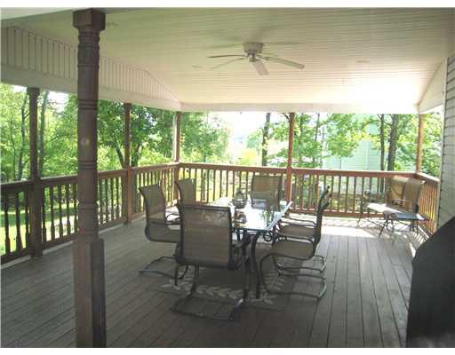 14 Doniport Road Economy, PA 15005 - Photo 3 of 18 Patio/Deck.