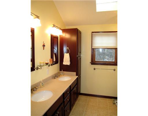 14 Doniport Road Economy, PA 15005 - Photo 10 of 18 Master Bath/Spa.