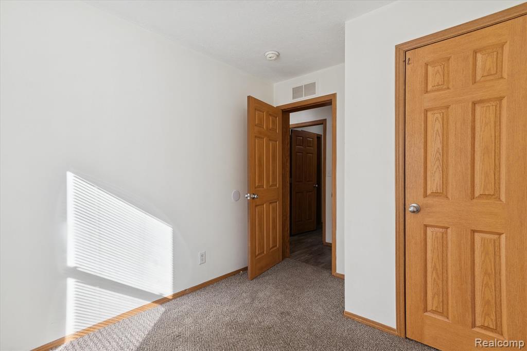 4004 Howe Road Wayne, MI 48184 - Photo 16 of 42
