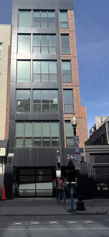 244 Hanover Street, Unit 510 Boston, MA 02113 - Photo 1 of 7