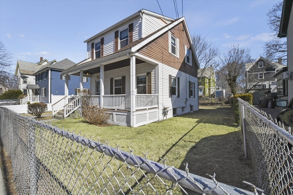 12 Fifield Street Watertown, MA 02472 - Photo 3 of 39 Gallery Image 3