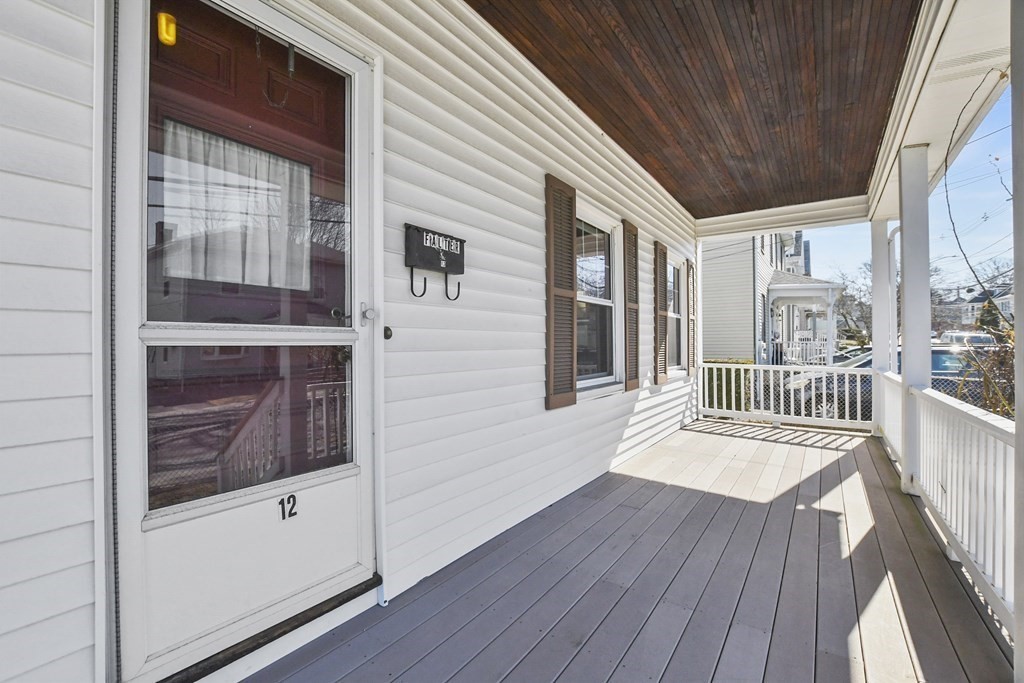 12 Fifield Street Watertown, MA 02472 - Photo 4 of 39 Gallery Image 4