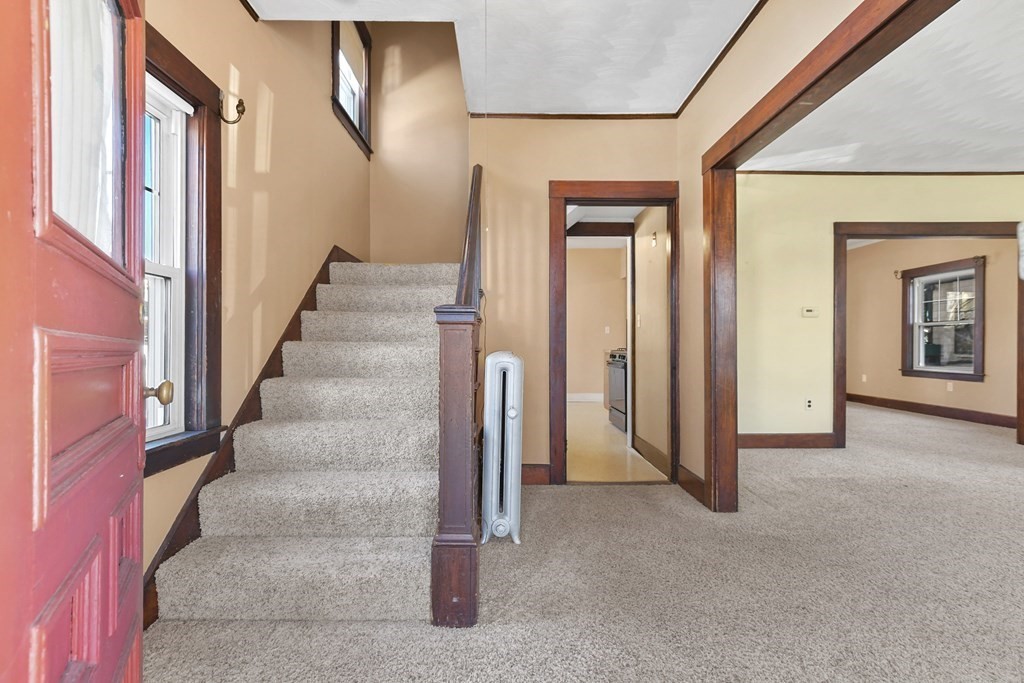 12 Fifield Street Watertown, MA 02472 - Photo 5 of 39 Gallery Image 5