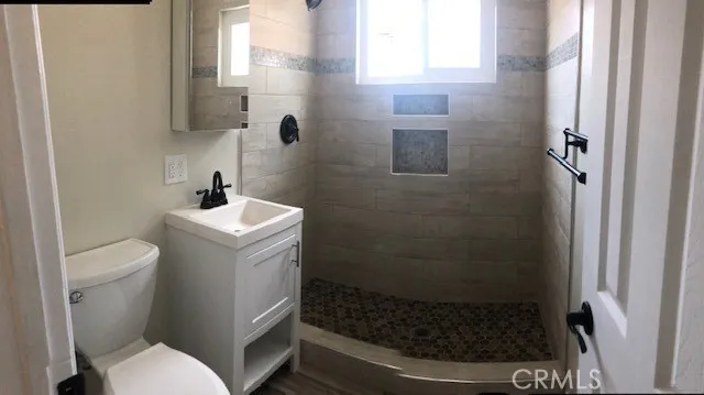 $2,950 | 3411 1/2 Chadwick Drive, Los Angeles, CA 90032