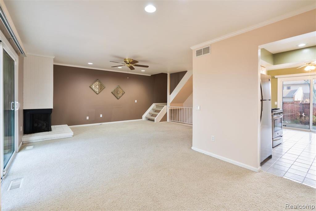 388 Willow Grove Lane Rochester Hills, MI 48307 - Photo 8 of 19