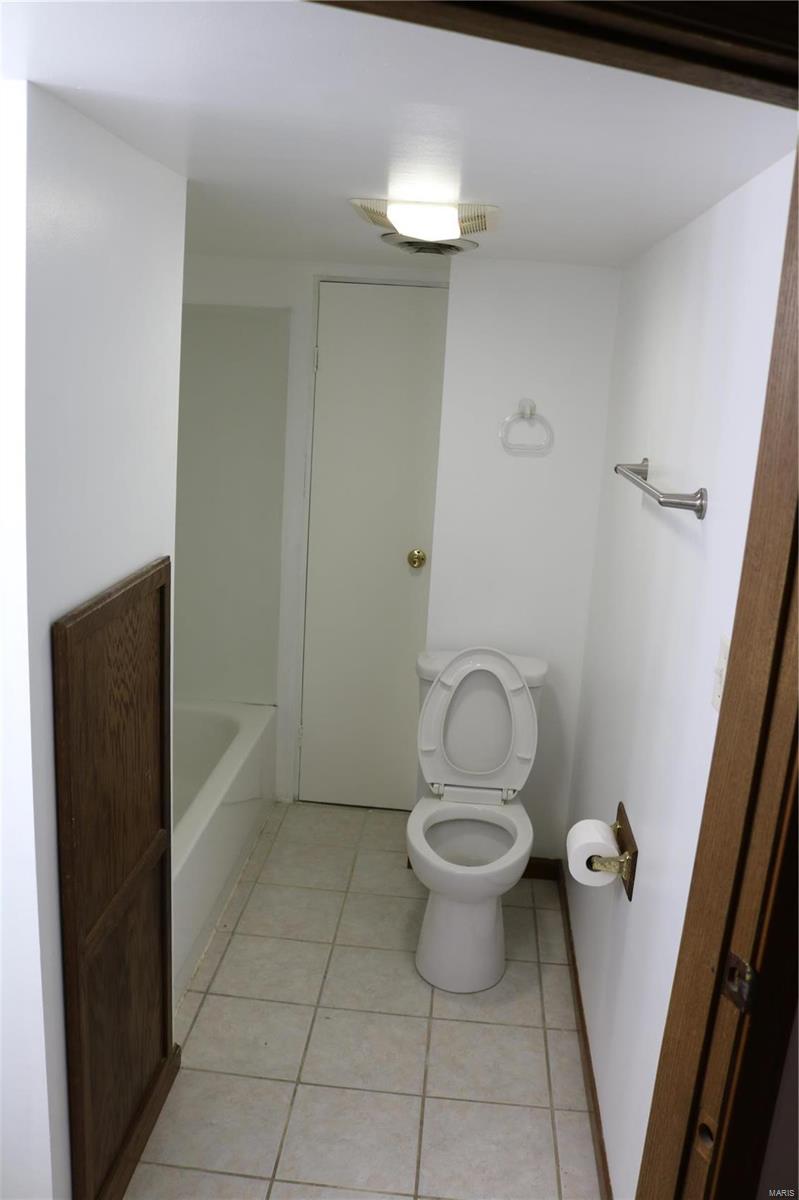 6505 Old St Louis Road Belleville, IL 62223 - Photo 37 of 44 Gallery Image 37