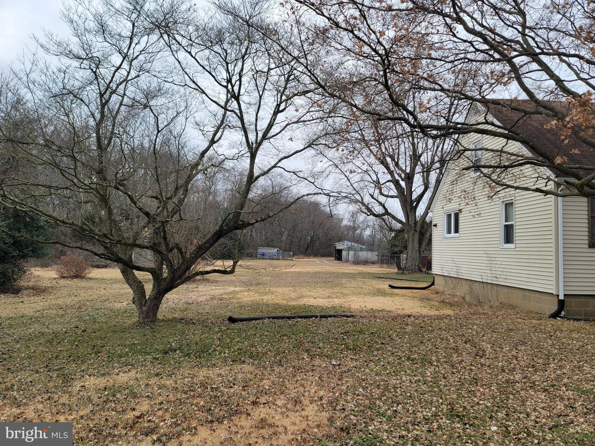 405 Tomlin Road Gibbstown, NJ 08027 - Photo 7 of 26