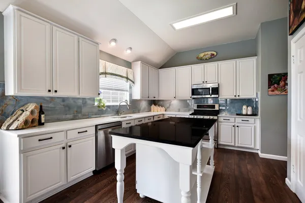 $519,900 | 910 Whitewing Drive, Cedar Park, TX 78613