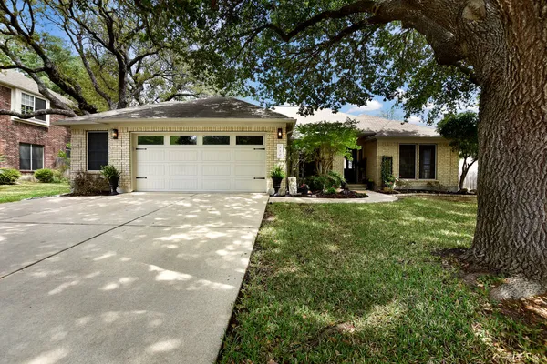 $519,900 | 910 Whitewing Drive, Cedar Park, TX 78613