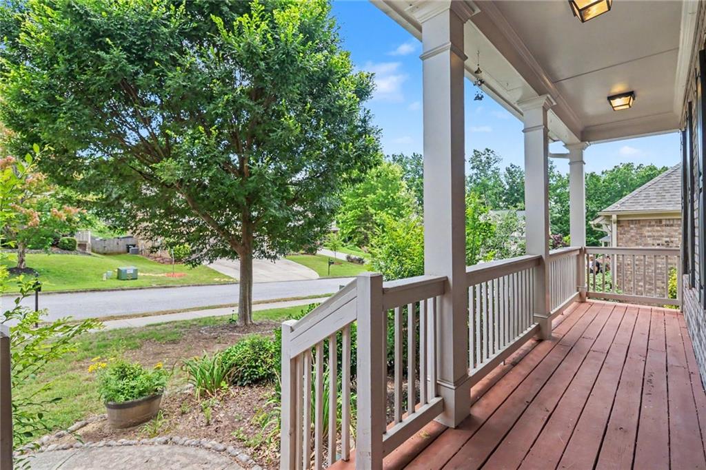 550 Nichols View Way Suwanee, GA 30024 - Photo 4 of 51