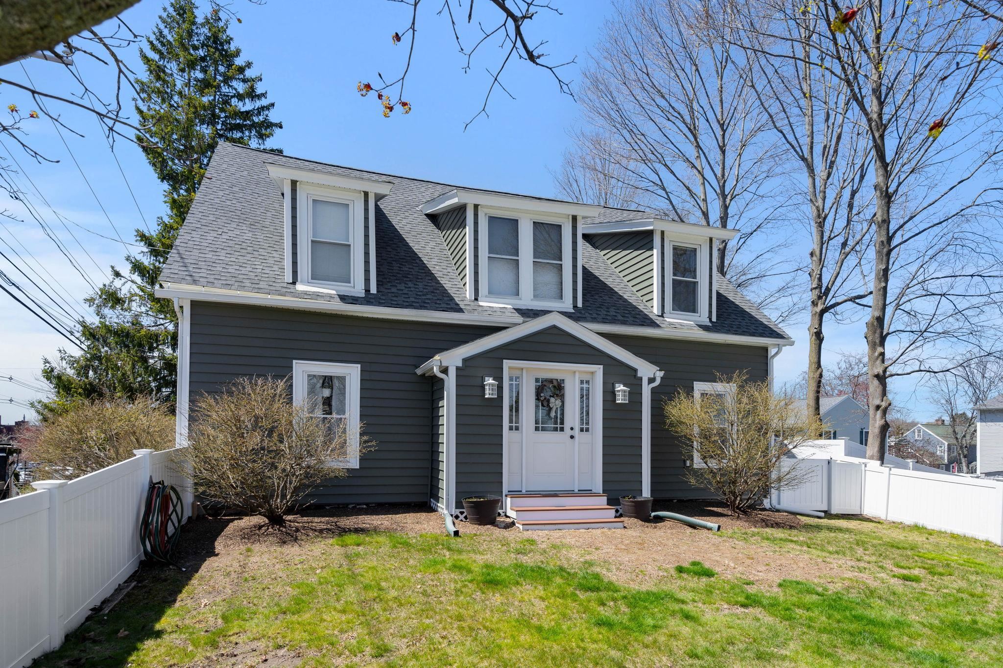 250 Tarrytown Road Manchester, NH 03103 - Photo 1 of 24