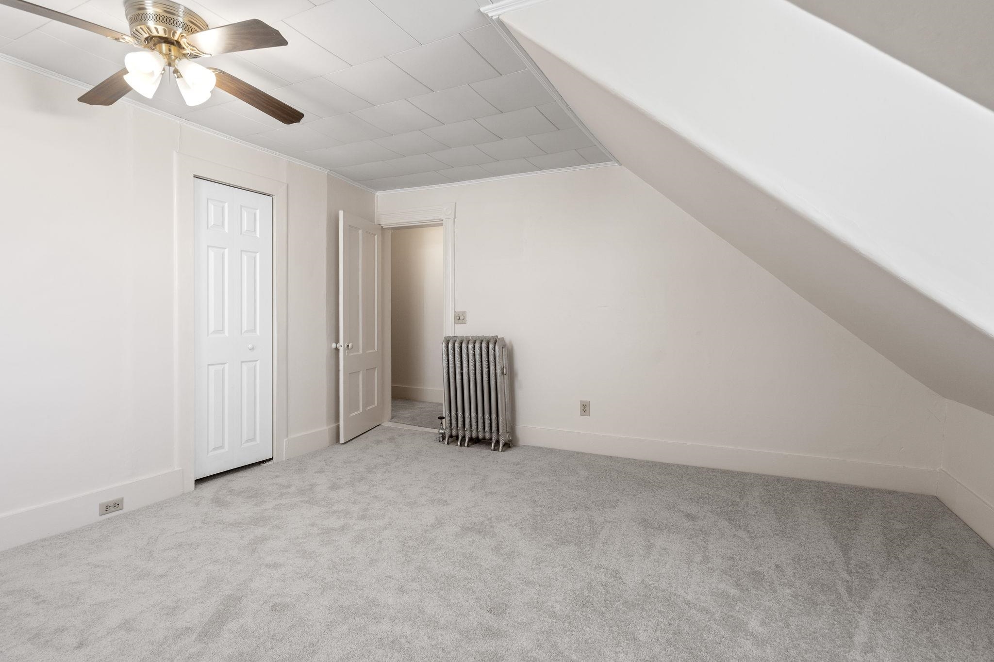 250 Tarrytown Road Manchester, NH 03103 - Photo 5 of 24