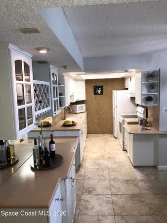 $4,000 | 2100 North Atlantic Avenue, Unit 802, Cocoa Beach, FL 32931