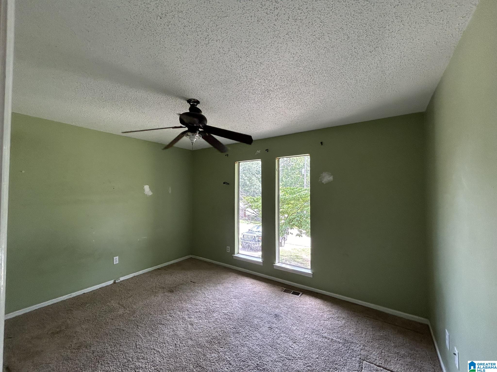 808 Frontier Drive Pelham, AL 35124 - Photo 7 of 12