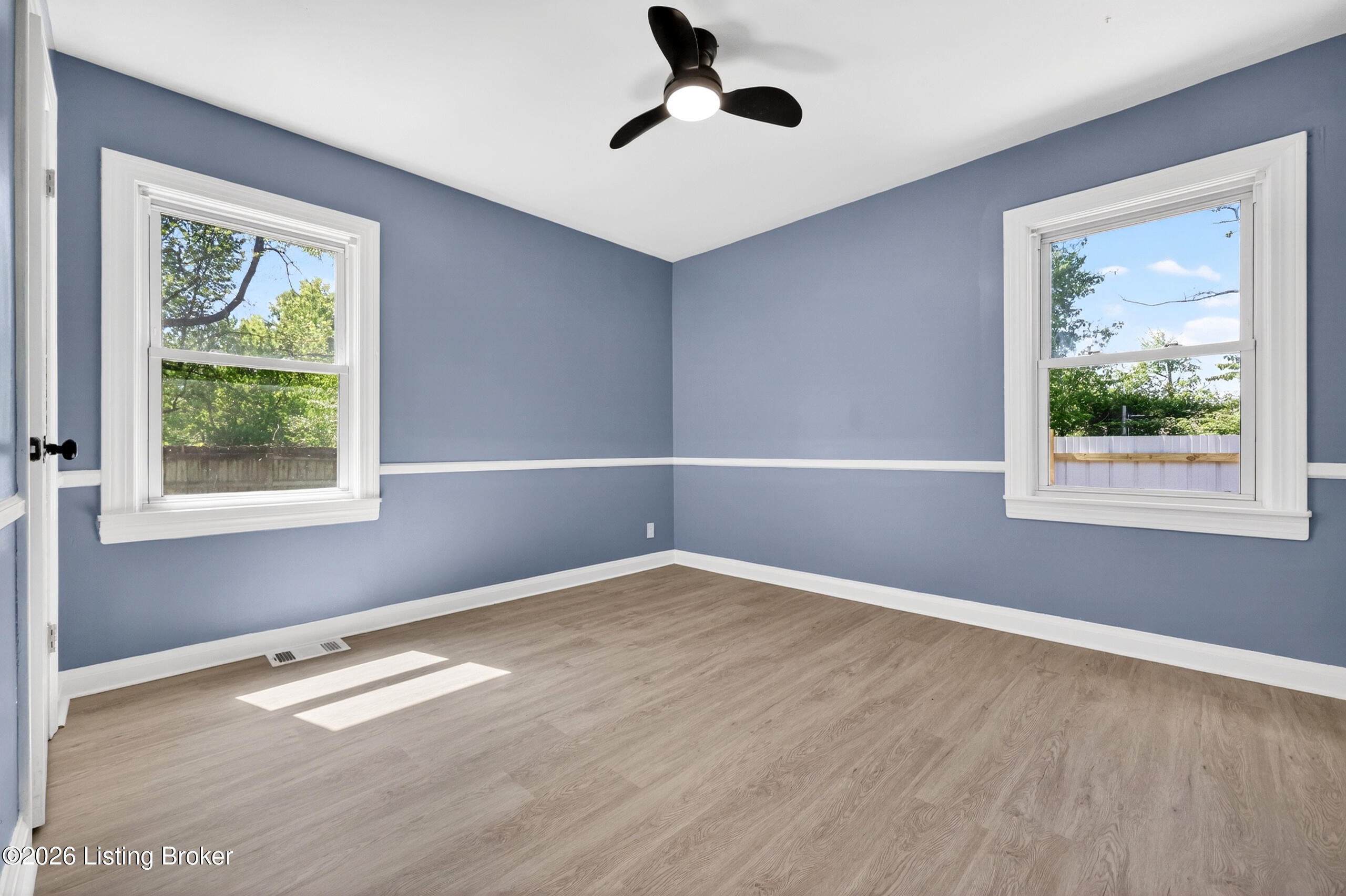 4514 Gordon Road Louisville, KY 40219 - Photo 35 of 38 H40A7811