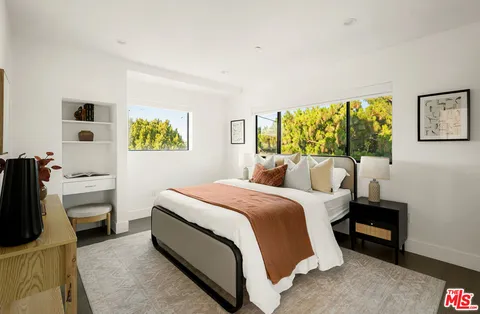 $1,495,000 | 6075 Hargis Street, Los Angeles, CA 90034