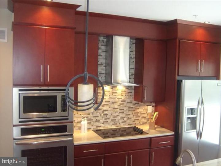 263 Ripka Street Philadelphia, PA 19127 - Photo 2 of 11