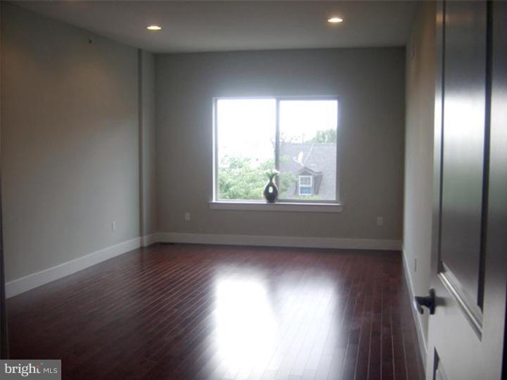 263 Ripka Street Philadelphia, PA 19127 - Photo 5 of 11
