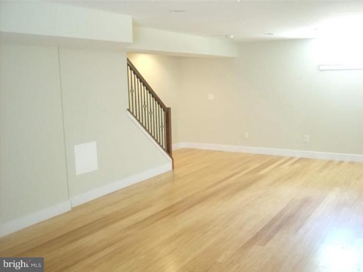 263 Ripka Street Philadelphia, PA 19127 - Photo 10 of 11