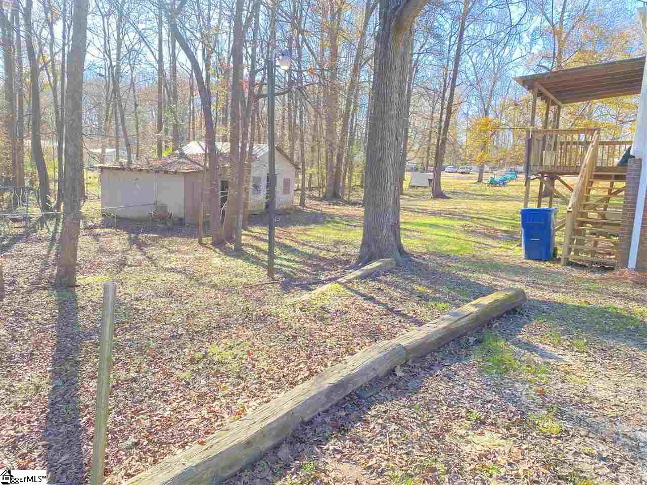 1004 Calhoun Road East Greenwood, SC 29646 - Photo 4 of 13 Gallery Image 4