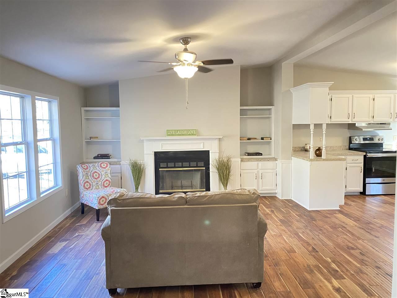 1004 Calhoun Road East Greenwood, SC 29646 - Photo 5 of 13 Gallery Image 5
