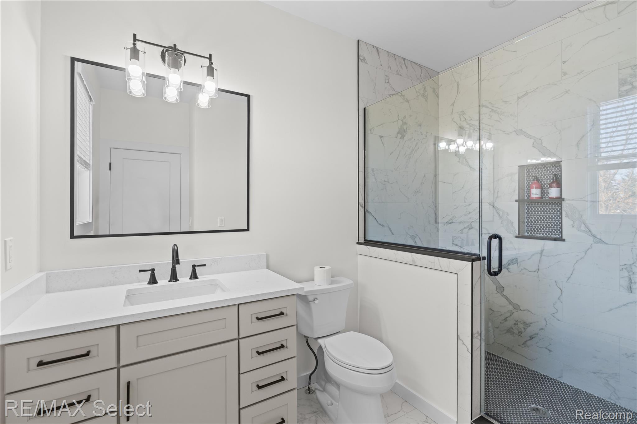 2208 Grove Park Road Fenton, MI 48430 - Photo 70 of 73 2208 Grove Park Rd 106.jpg