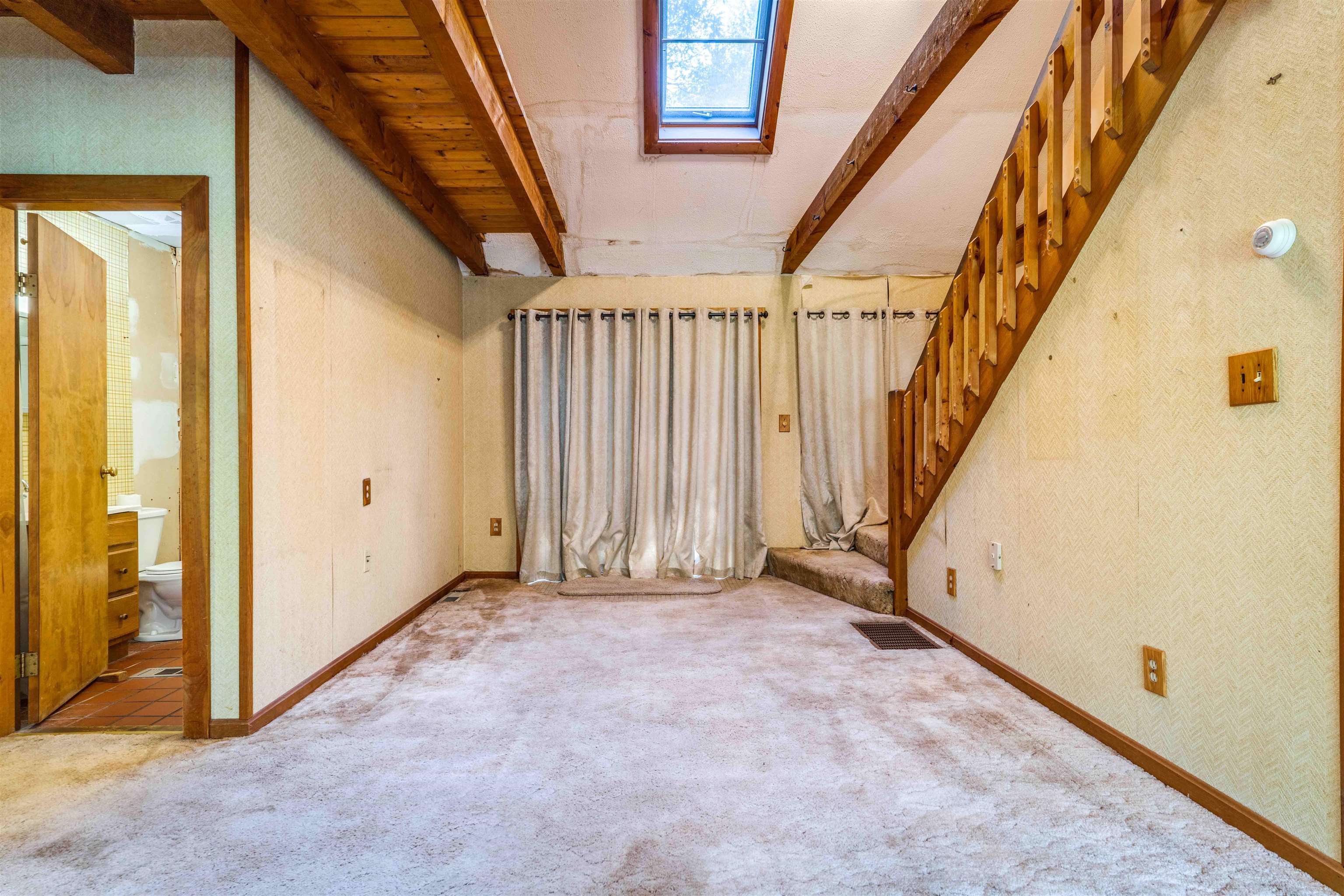1107 Second Crown Point Road Strafford, NH 03884 - Photo 6 of 29