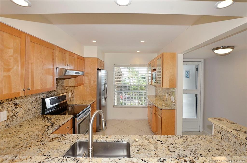 1866 Southwest Palm City Road, Unit 302 Stuart, FL 34994 - Photo 10 of 24 Gallery Image 10