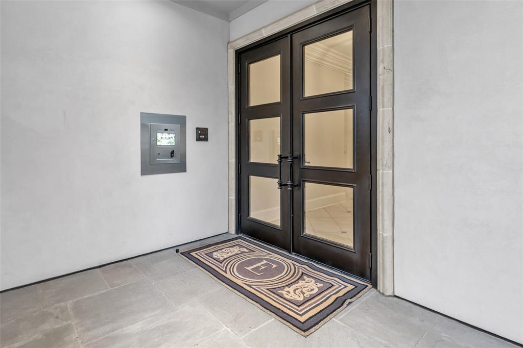 8511 Edgemere Road, Unit 201 Dallas, TX 75225 - Photo 39 of 40